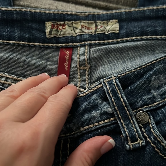 Gently used BKE Stella stretch crop jeans size 29 - Picture 2 of 4